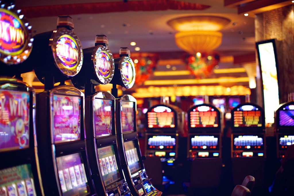 Unlocking the Fun: What Are Free Credit Slots and How Online Casinos Use Them?